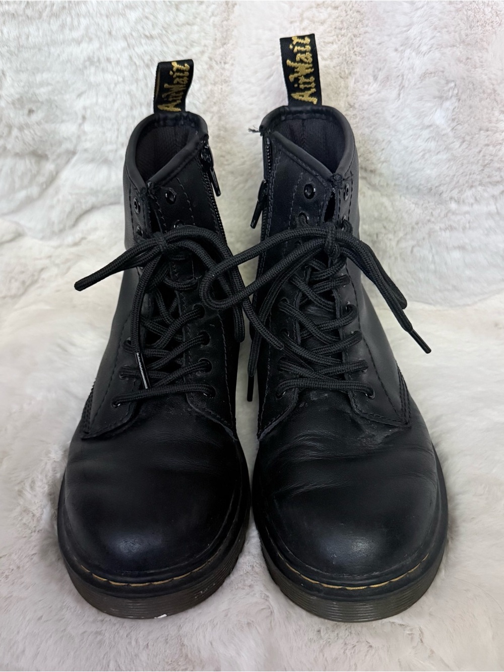 Sz 4 or 5 Junior Big Girl Dr. Martens 1460 Boots